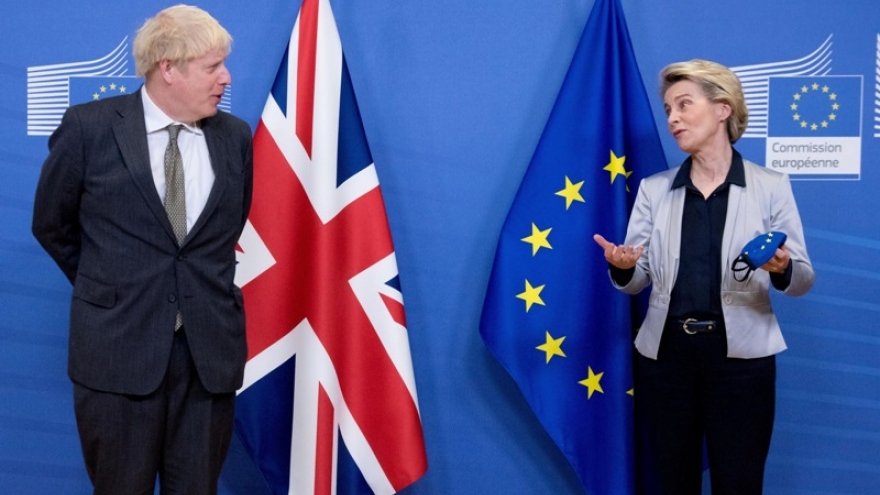 Động lực lớn nhất thúc đẩy Anh và EU hoàn tất đàm phán Brexit là gì?
